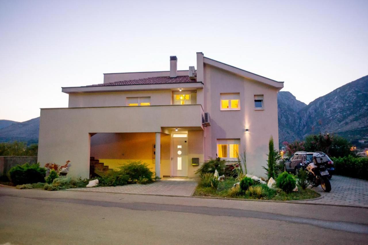 מוסטר Villa Mir מראה חיצוני תמונה